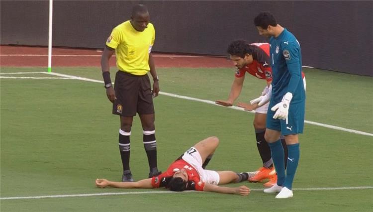 عاجل | منتخب مصر يكشف عن تشخيص إصابة أكرم توفيق وأحمد فتوح أمام نيجيريا - صورة
