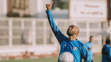 عضو مجلس الزمالك يفحم المتجاوزين في حق شيكابالا..ويقارن بطولاته بالخطيب!! - فيديو