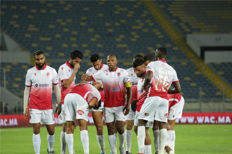 أزمة في الوداد المغربي قبل مباراة الزمالك و إستبعاد 4 لاعبين