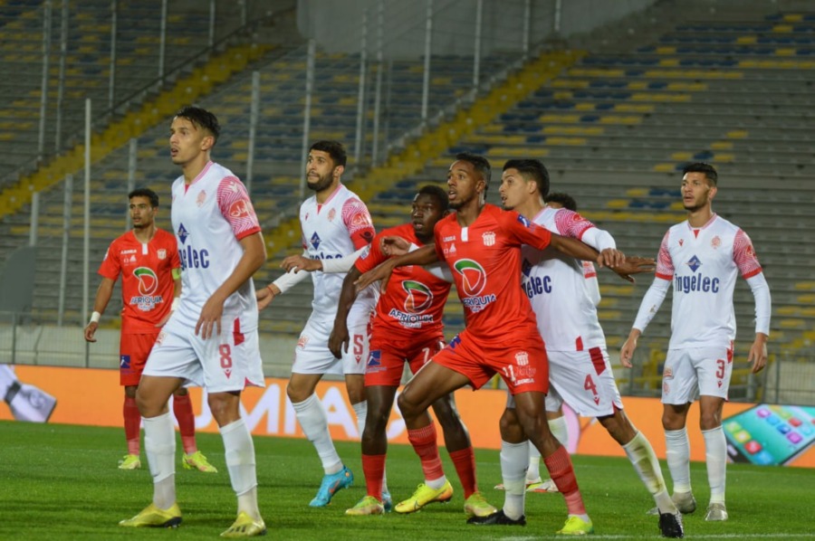الوداد يخسر في الدوري المغربي أمام حسنية أكادير قبل مواجهة الزمالك في دوري الأبطال - فيديو