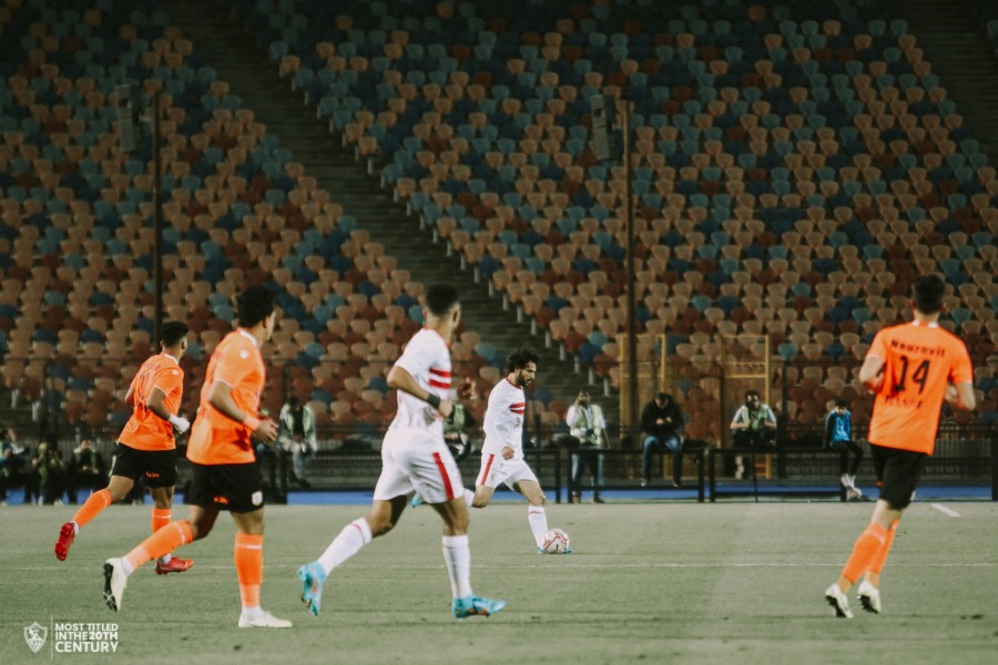 جماهير الزمالك تهاجم محمد صبحي بعد نهاية مباراة فاركو