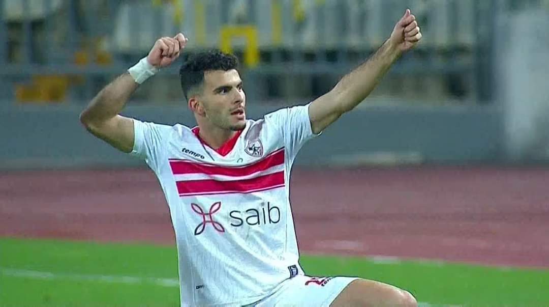 الزمالك يقبل هدايا منافسيه ويفوز على المصري ويعزز صدارته للدوري