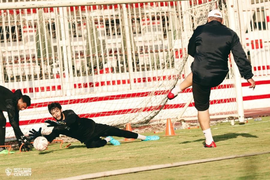 7صور ترصد مران الزمالك اليوم.. زيارة مدرب المنتخب السابق وجلسة فيريرا مع اللاعبين