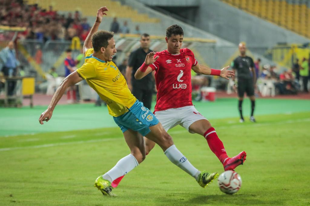 الأهلي يسقط في فخ التعادل أمام الإسماعيلي.. ويخسر الدوري للموسم الثاني رسميًا