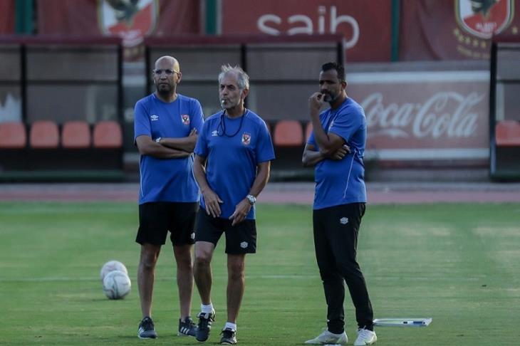 كولر يقرر رحيل 3 لاعبين عن صفوف الأهلي قبل انطلاق الموسم الجديد