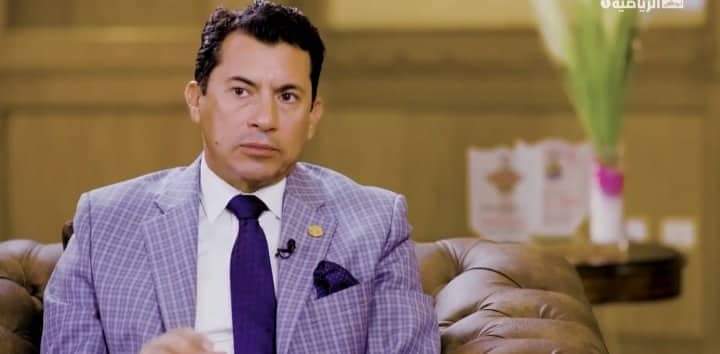 أشرف صبحي وزير الشباب والرياضة يفجر مفاجأة مدويه بشأن إستضافة مصر لكأس العالم!!