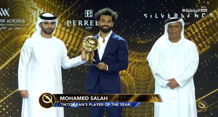 إتحاد الكرة يهنئ محمد صلاح بجائزة لاعب العام من جلوب سوكر