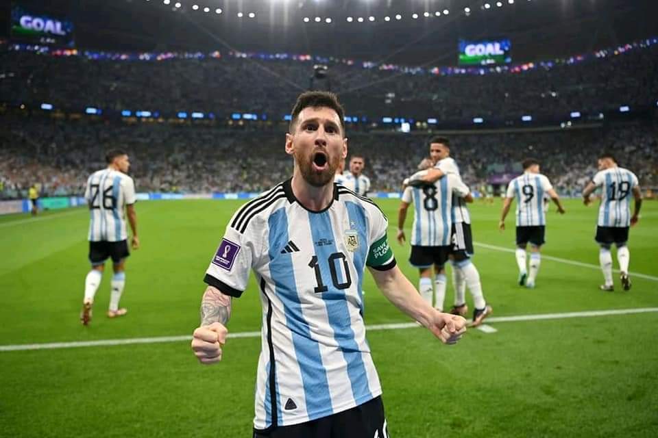 ميسي "المنقذ" ينعش أمال الأرجنتين في التأهل للدور القادم بالفوز على المكسيك