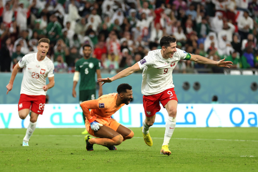 السعودية تخسر أمام بولندا بهدفين دون رد في كأس العالم 2022 - فيديو