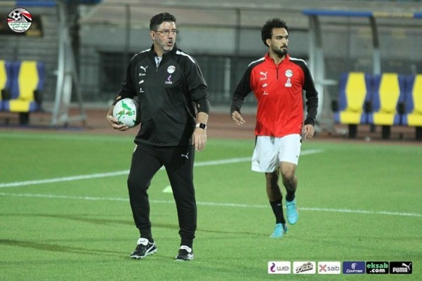 بمشاركة لاعبي الزمالك تدريب منتخب مصر إستعدادًا لمواجهة بلجيكا-صور