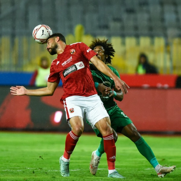 الأهلي يسقط في فخ التعادل أمام المصري في الدوري