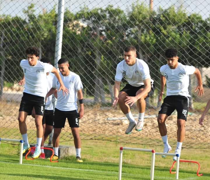 المنتخب الأولمبي يواصل استعداداته لمواجهة غانا بمشاركة خماسي الزمالك - صور