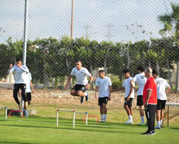 المنتخب الأولمبي يواصل استعداداته لمواجهة غانا بمشاركة خماسي الزمالك - صور