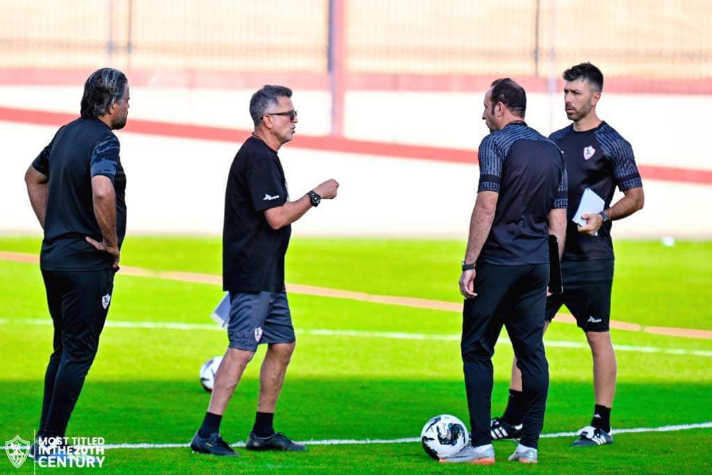 تفاصيل جلسة أوسوريو مع لاعبي الزمالك بعد الفوز على الإتحاد المنستيري التونسي