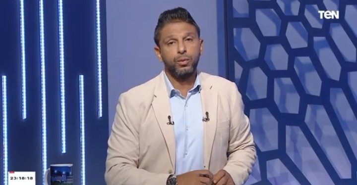 مفاجأة.. محمد فاروق يكشف تطورات ملف رحيل محترف الأهلي!! - فيديو