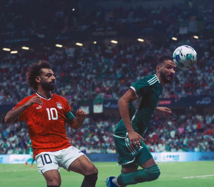 منتخب مصر يتعادل مع الجزائر وديا في مباراة قوية !!