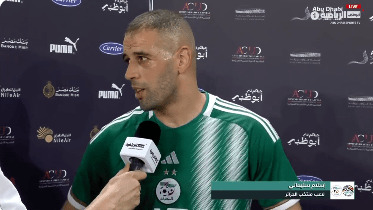 تعليق مفاجئ من إسلام سليماني على تعادل الجزائر أمام منتخب مصر بـ 10 لاعبين - فيديو