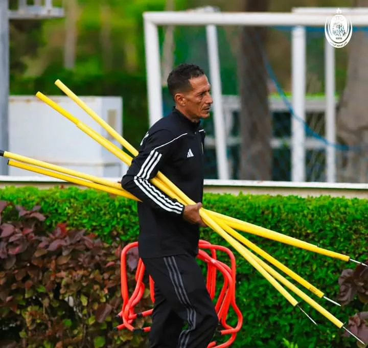 شاهد كواليس التدريب الأول لأبوسليم في القاهرة استعداداً لمواجهة الزمالك !! - صور