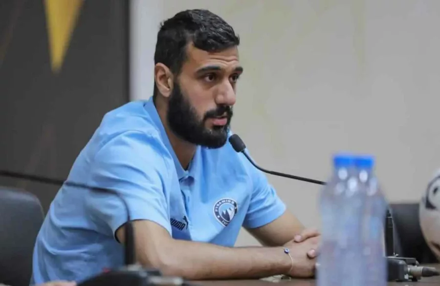 أحمد الشناوي يثير الجدل بشأن أرضية ملعب مباراة بيراميدز و نواذيبو الموريتاني في دوري الأبطال