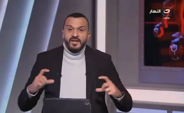 إبراهيم سعيد يفتح النار على أحمد حسن بسبب لقطة السوبر المصري " هي ماشية بالحب " - فيديو