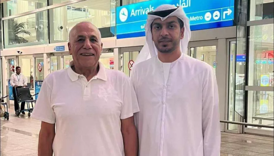 حسين لبيب يصل الإمارات لحضور مباراة سوبر اليد بين الزمالك والأهلي