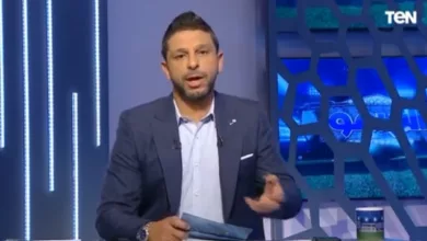 محمد فاروق يكشف تفاصيل عرض نادي زد لضم محترف الأهلي!! - فيديو