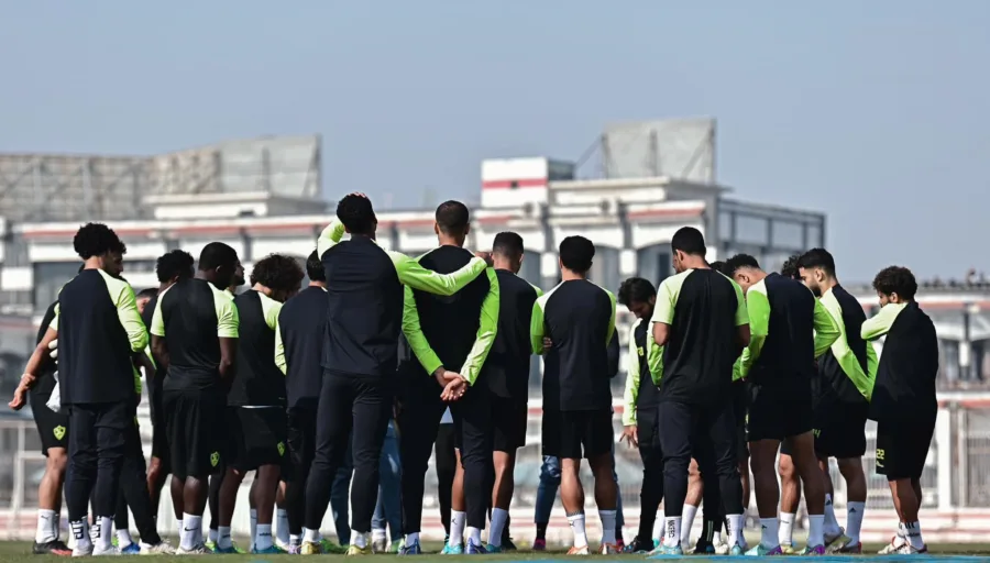 لاعب الزمالك يُثير الجدل في القلعة البيضاء.. هل يرحل أم يبقى؟