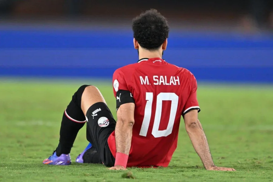 صدمة .. محمد صلاح يغادر بعثة منتخب مصر في الكوت ديفوار - صورة