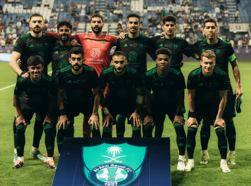 على رأسهم فيرمينو .. تشكيل مفاجئ للأهلي السعودي أمام الزمالك في نهائي كأس دبي للتحدي - صورة