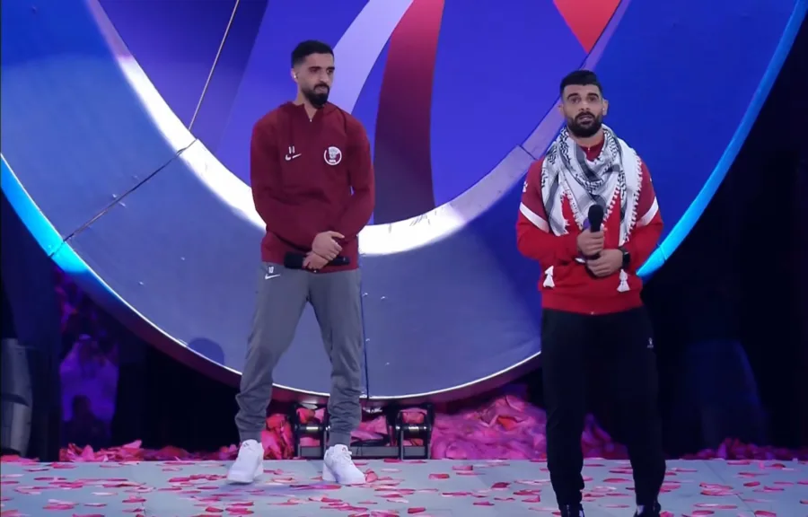 شاهد.. لفته رائعه من قائد قطر مع منتخب فلسطين في افتتاح بطولة آسيا 2023- فيديو