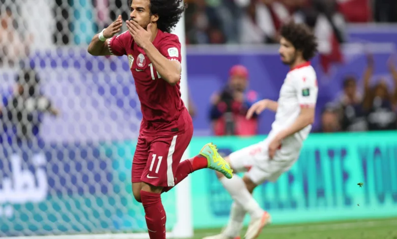 شاهد هدف فوز قطر على طاجيكستان وتأهله لدور الـ 16 في كأس آسيا - فيديو