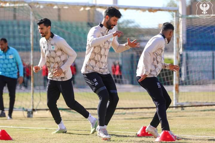 شاهد - الظهور الأول لمحمد طارق في مران المصري بعد إعارته من الزمالك - صور