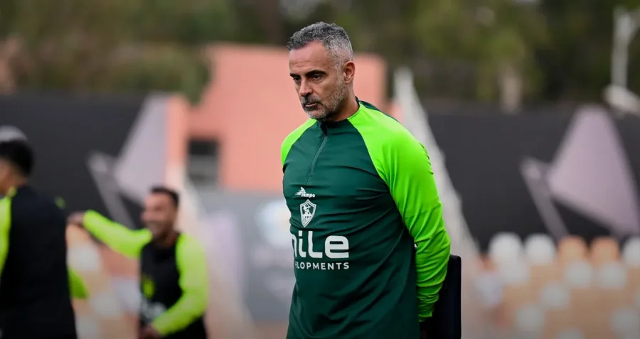 إنقسام داخل الزمالك حول مصير جوميز.. إعلامي يوضح موقف حسين لبيب
