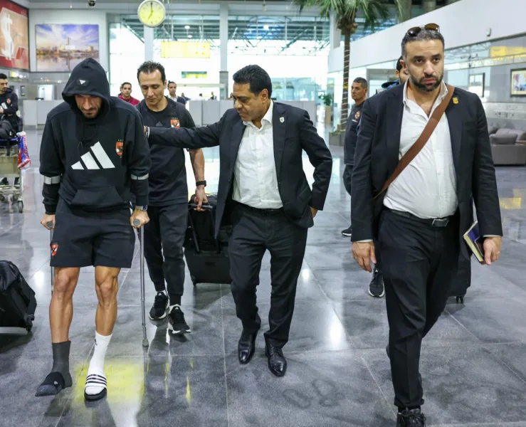 الأهلي يُعلن إجراء جراحة علي معلول.. ومدة الراحة قبل بدء التأهيل