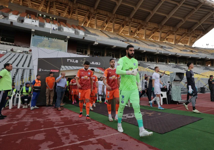 قائمة بيراميدز لمواجهة سيراميكا كليوبانرا في الدوري.. مفاجأة بشأن الشناوي