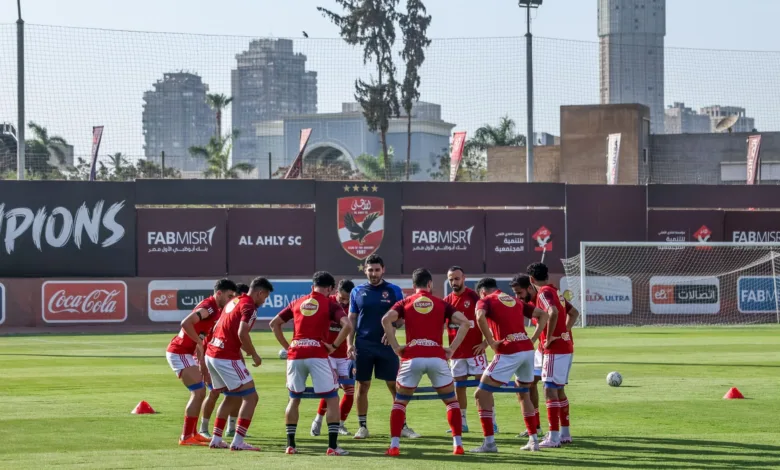 خلاف بين الأهلي ونجم الفريق ينتهي بالتجديد.. لكن بشرط!