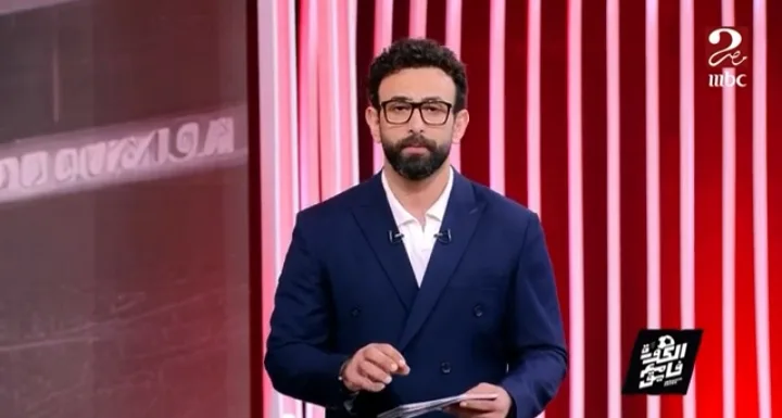 عضو مجلس الزمالك يحرج إبراهيم فايق بسبب احمد شوبير على الهواء - فيديو