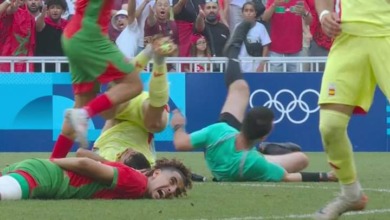 شاهد إصابة حكم مباراة ‎المغرب اسبانيا في نصف نهائي أوليمبياد باريس وإستبداله.. "تغيير لايحدث كثيرًا"- فيديو