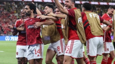 قبل غلق باب القيد للسوبر الإفريقي.. إعلامي يكشف ماذا سيفعل الأهلي اليوم قبل مواجهة الزمالك؟