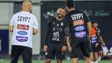 كواليس معسكر منتخب مصر وتفاصيل حديث حسام حسن مع محمد صلاح