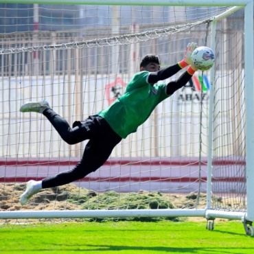 20 صورة ترصد كواليس مران الزمالك استعدادًا للسوبر المصري.. مشاركة نجم الفريق بعد غياب