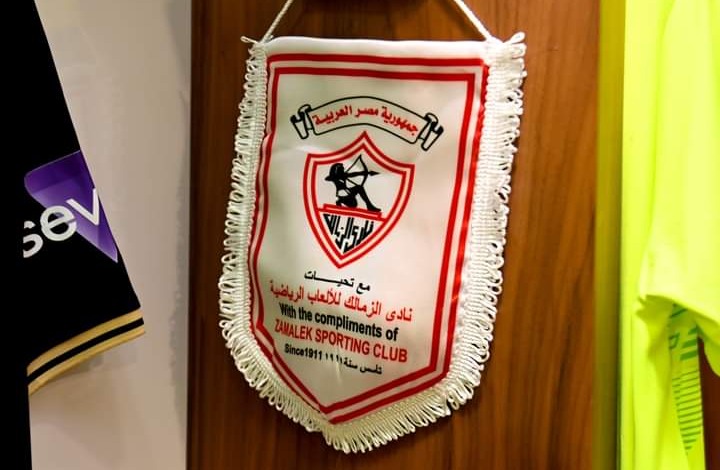 شاهد.. أجواء غرفة ملابس الزمالك قبل نهائي السوبر المصري أمام الأهلي- صورة