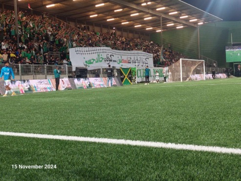 دعم فلسطين وتكريم من شيكابالا لـ خالد حسين .. مشاهد خاصة من مباراة الزمالك والنصر الليبي - صورة