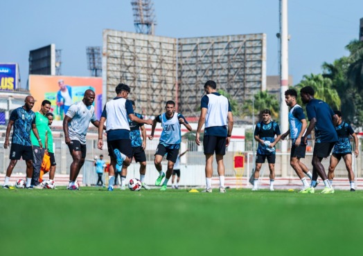 نجم الزمالك يكتفي بفقرة واحدة من المران مع زملائه ويُقرر التدريب مُنفردًا!!