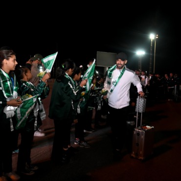 تعبيرًا عن كرم الضيافة.. موقف نبيل من إدارة النصر الليبي تجاه بعثة الزمالك