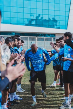 مفاجأة في التدريبات لشيكابالا من لاعبي الزمالك - صورة