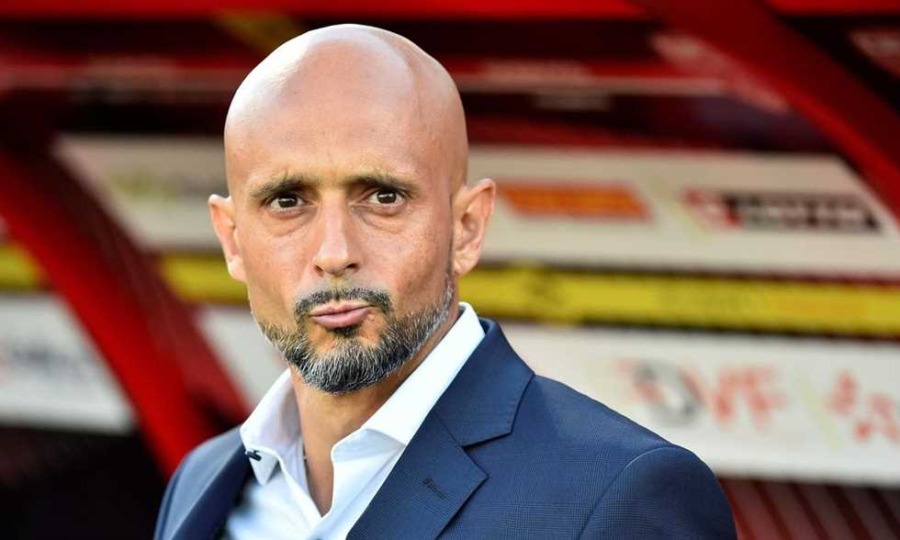 مدرب صنداونز يتحدى الأهلي من قلب القاهرة: لا نخشى الجماهير وهدفنا كتابة التاريخ!