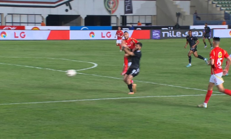 الأهلي بتجاوز بتروجيت بصعوبة بالغة في الدوري ويقلص الفارق مع بيراميدز 1 الأهلي بتجاوز بتروجيت بصعوبة بالغة في الدوري ويقلص الفارق مع بيراميدز