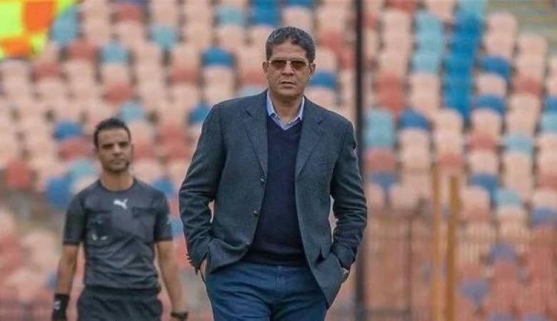 ماذا فعل أيمن الرمادي مع لاعبي الزمالك بعد التعادل مع سيراميكا كليوباترا في الدوري؟ 1 ماذا فعل أيمن الرمادي مع لاعبي الزمالك بعد التعادل مع سيراميكا كليوباترا في الدوري؟