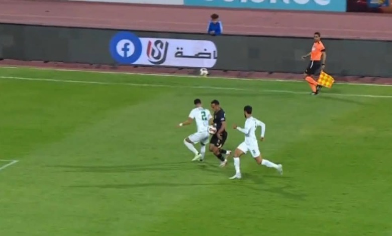 خبير تحكيمي يفجّر المفاجأة: هدف ناصر منسي أمام المصري صحيح 100% وإلغاءه فضيحة - فيديو 1 خبير تحكيمي يفجّر المفاجأة: هدف ناصر منسي أمام المصري صحيح 100% وإلغاءه فضيحة - فيديو